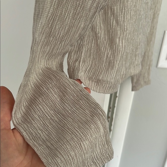 Vince Tencel Tan Long Sleeve Top, NWOT - Picture 3 of 6